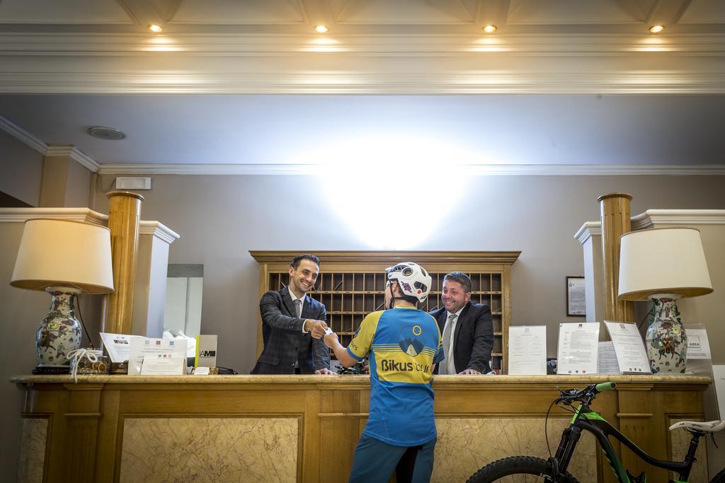 Ambasciatori Place Hotel Fiuggi Kültér fotó